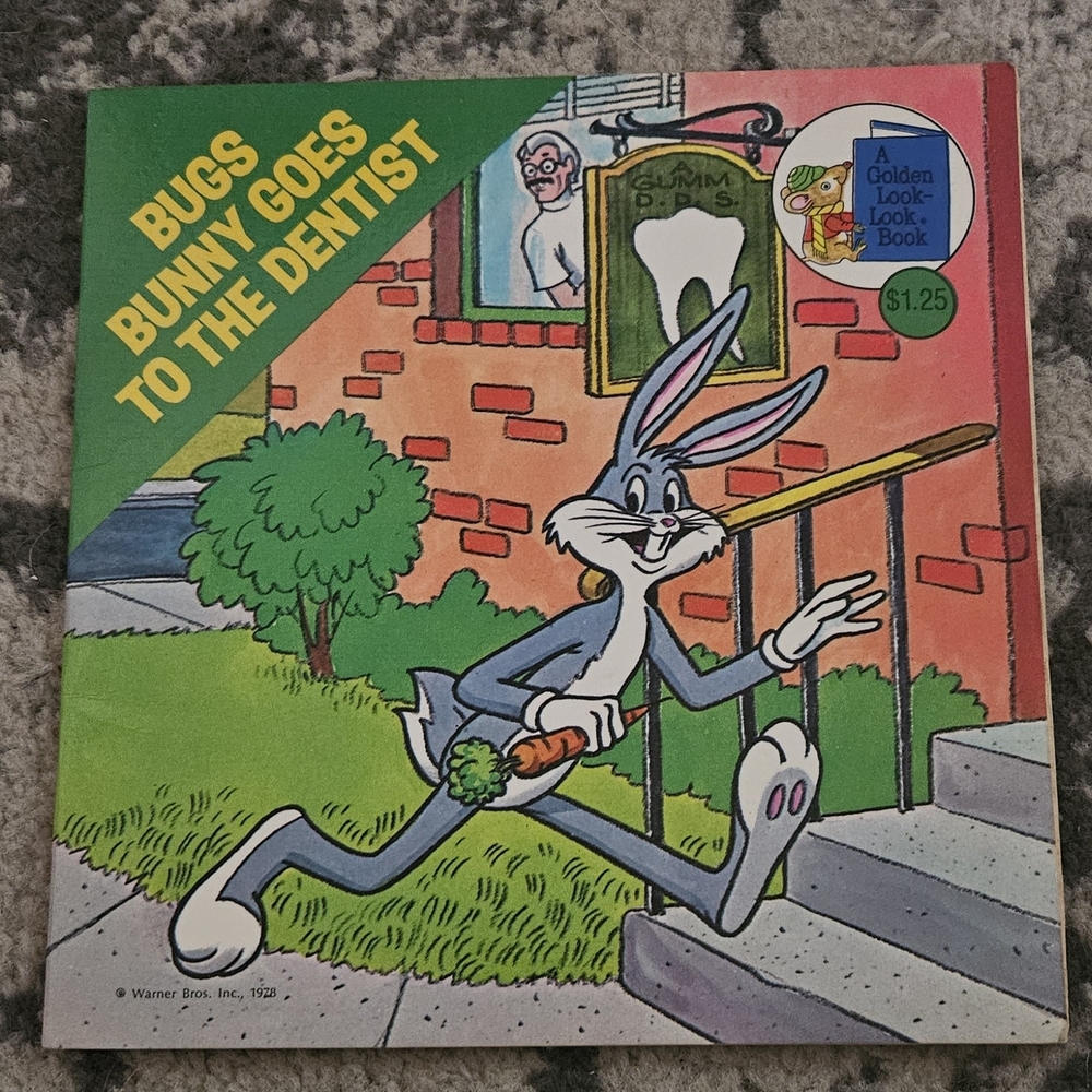 A GOLDEN LOOK-LOOK BOOK—BUGS BUNNY GOES TO THE DENTIST - 1978 - Vintage